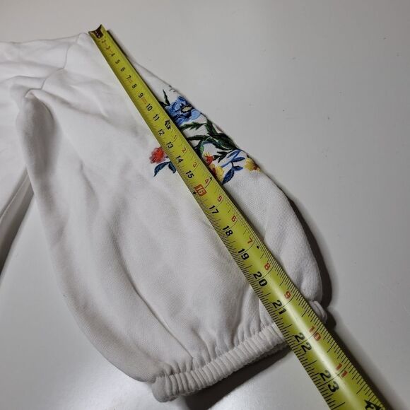 NEW S Johnny Was style embroidered floral cuffed oversized sweatshirt small NWT - Picture 6 of 10